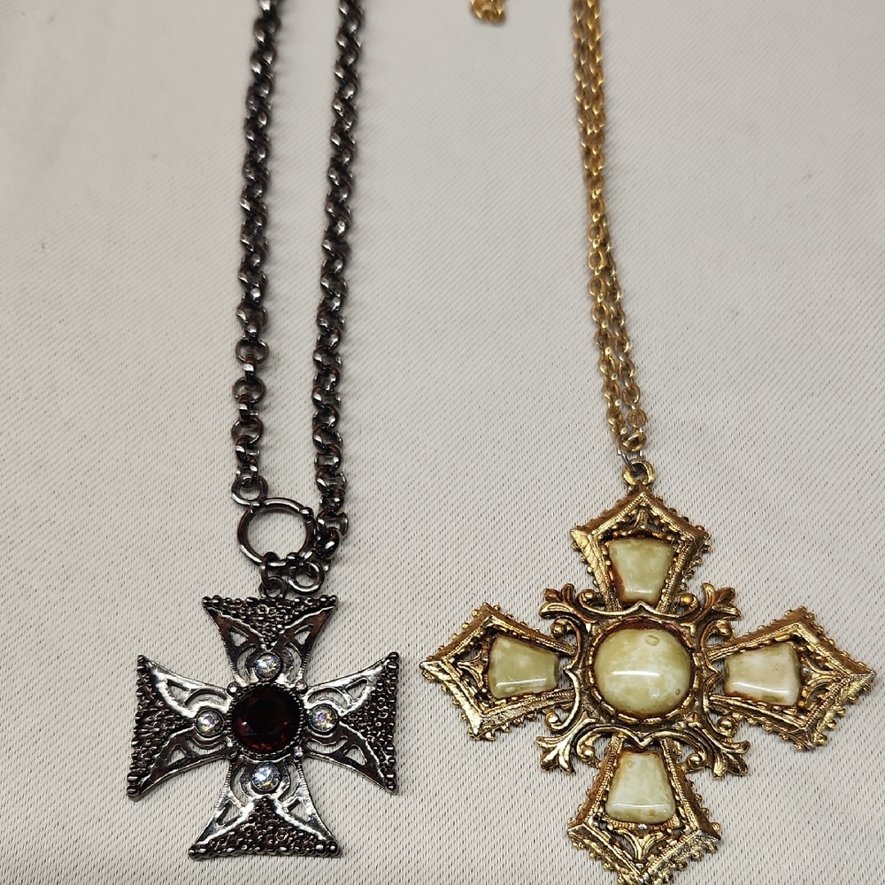 🔥Gold and Silver Cross Pendant Necklace Set